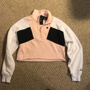 NWT hollister colorblock cropped half zip!